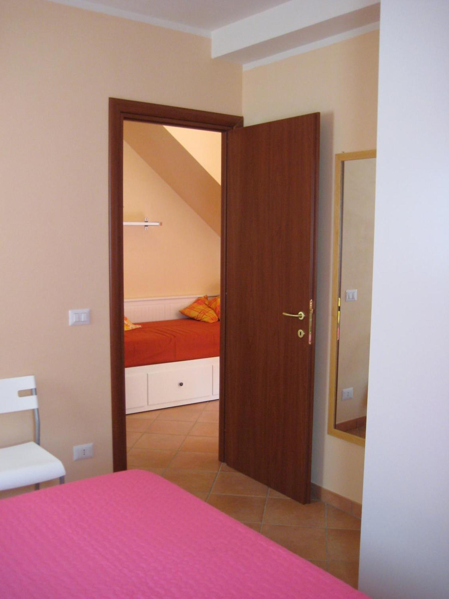 Gaia Holidays Apartments Cefalu Room photo